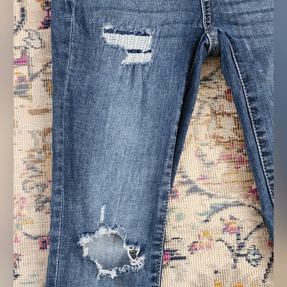 Sol Junior Girls Super Skinny Fenim Medium Wash Jeans Ripped Style, sz 0/24 - Picture 5 of 11